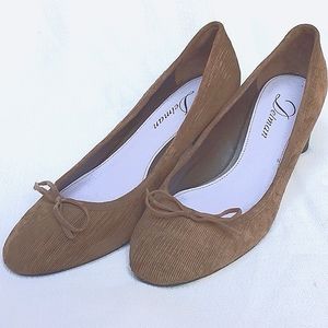 Delman Taupe Ultra Suede Round Heel Shoe